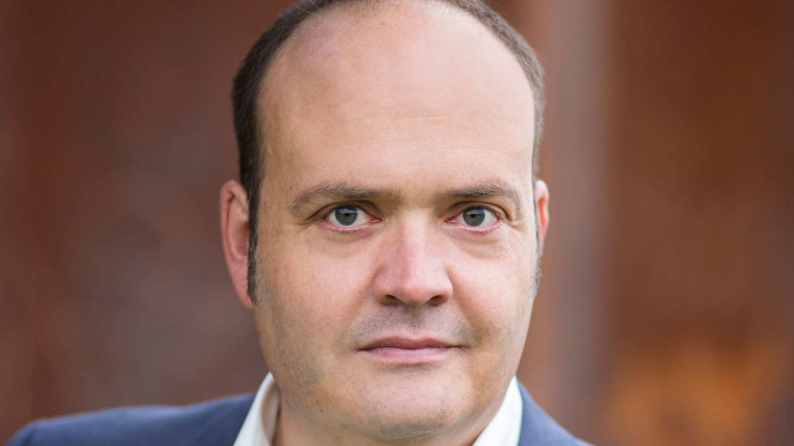 Literatur- und Kunstkreis Uslar lädt zur Lesung mit Politikjournalist Robin Alexander ein