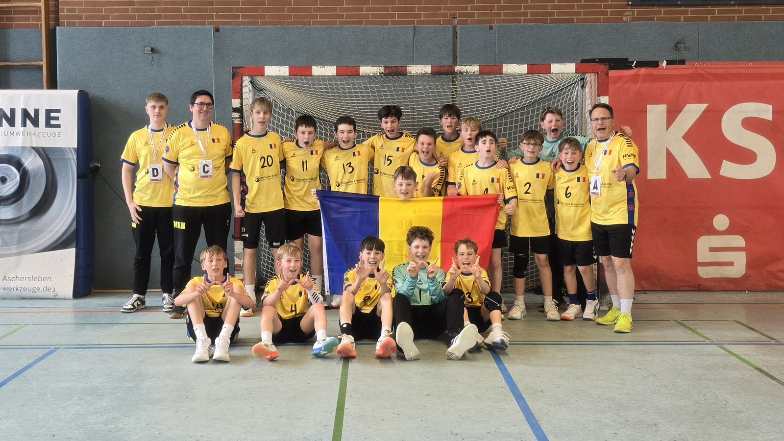 Finaleinzug knapp verpasst: NHC-D-Jugend kämpft sich bei Mini-WM auf Platz drei
